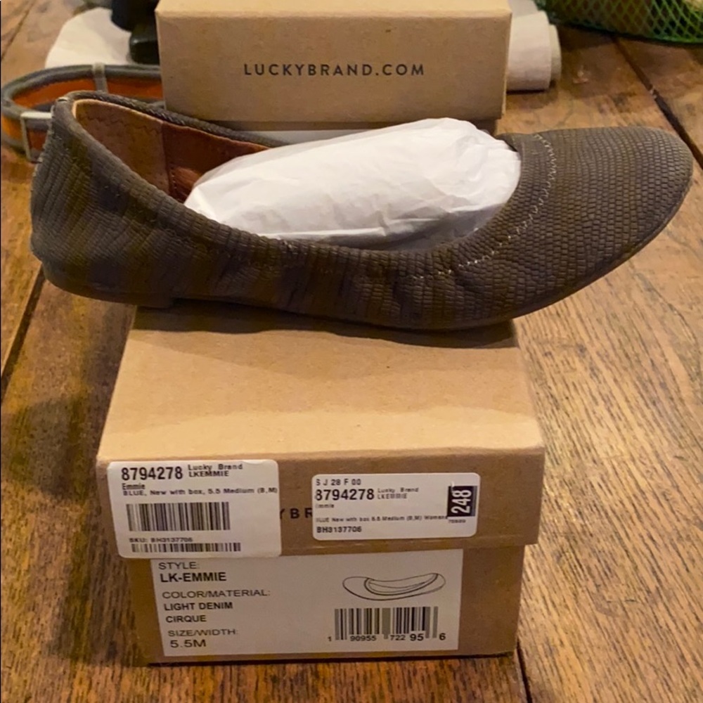 Lucky Brand Emmy 5 1/2